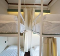 viet-asia-tour-narn-laos-luangprabang-hostel (9)